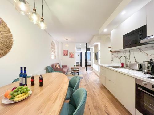 UrbanFlat 224 - Prestige Apartment in center of Paris