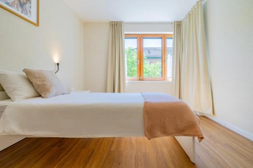 Leaf Apartment in Zurich Oerlikon