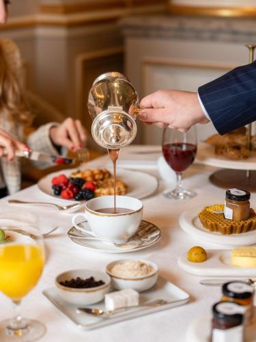 Four Seasons Hotel George V Paris photo 62