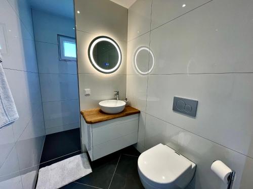 Bilik mandi di YouCube Beierfeld