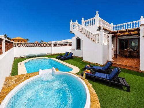 Villa Thomas