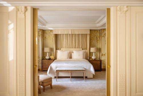 Four Seasons Hotel George V Paris photo 88