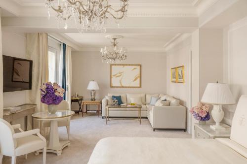 Four Seasons Hotel George V Paris photo 91
