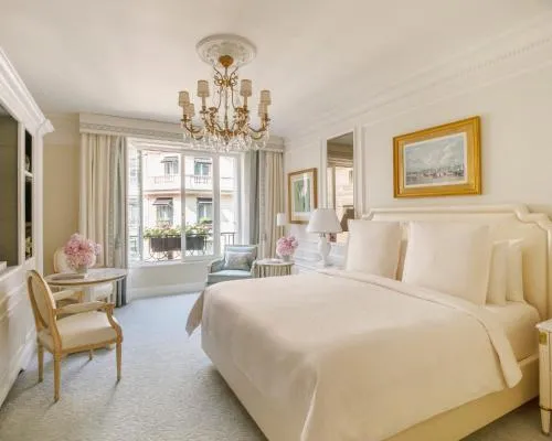 Four Seasons Hotel George V Paris photo 6