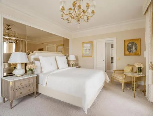 Four Seasons Hotel George V Paris photo 30