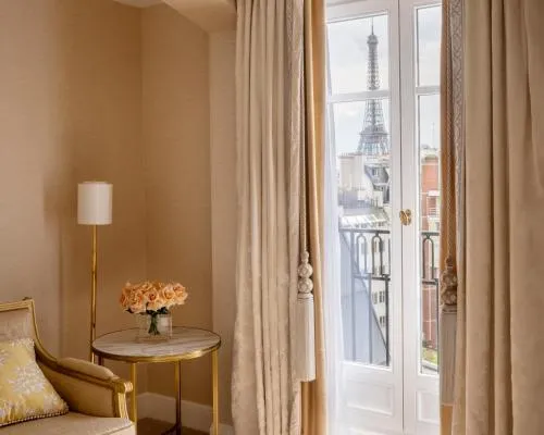 Four Seasons Hotel George V Paris photo 31