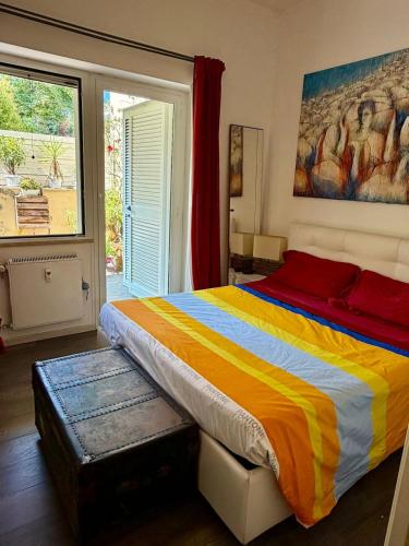 Artistic apartment in the center of Rome with garden