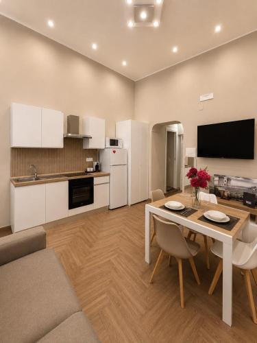 Casanova Naples central Boutique Apartment for 6 Guest