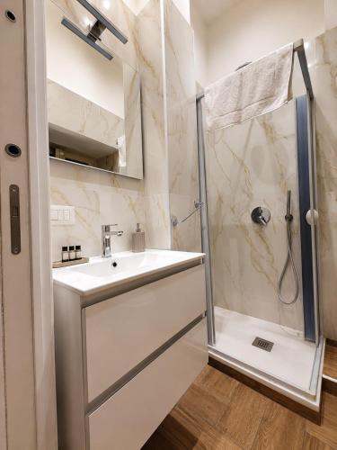 Casanova Naples central Boutique Apartment for 6 Guest