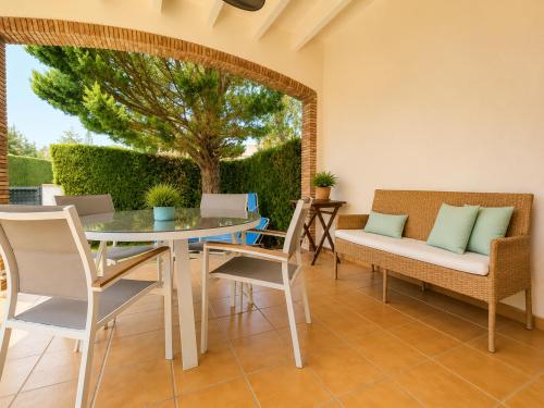 Coqueto by Edeal HOMES