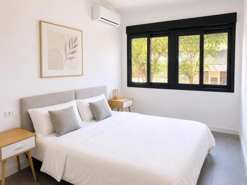 Casa con piscina y terraza junto Hotel Bali