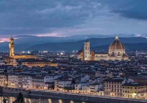 LC Living Firenze - Appartamento in centro storico vicino Ponte Vecchio