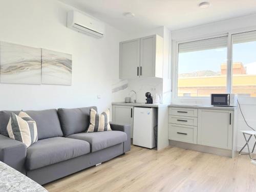 CENT7 - Central Studio with Seasonal Pool, AC and Lift - Torremolinos