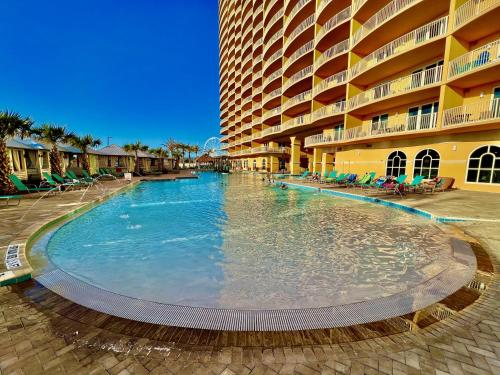 Calypso Beach Resort! Premium 3BD 3BA Corner Unit! photo 4