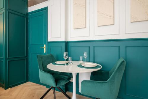 L'Émeraude - Exceptional Design Studio