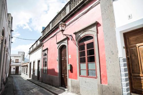 The building in which the holiday home is located