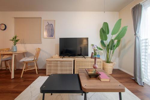 Shinjuku Warm Grey Villa 原町