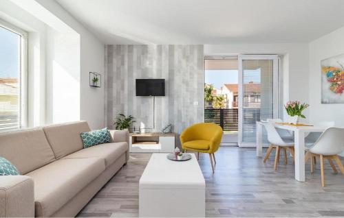 Beautiful Apartment In Medulin