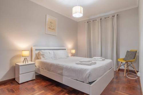 Grey View Apartment