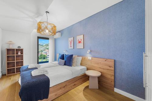 Aqua Luxe Apartment