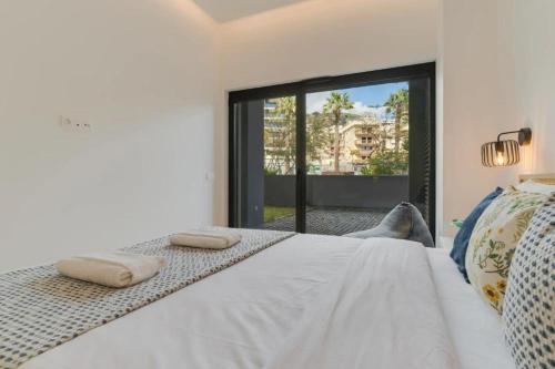 Aqua Apartment