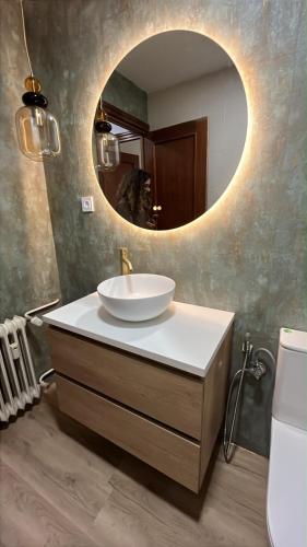 Luxury renovated apartment with terrace in Madrid photo 10