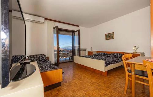Beautiful Apartment In Crikvenica With Wifi