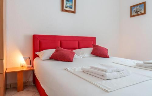 Awesome Apartment In Baska Voda With Wifi