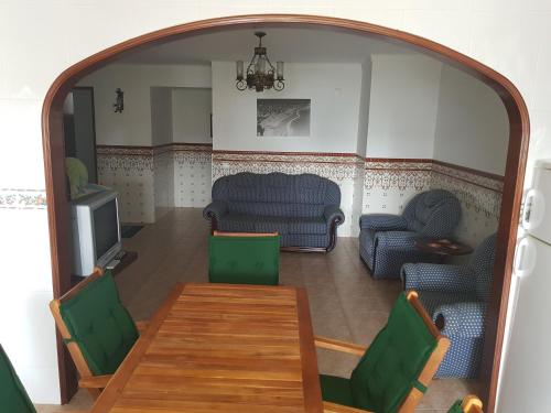 Geräumige Wohnung mit Terrasse in Strandnähe
