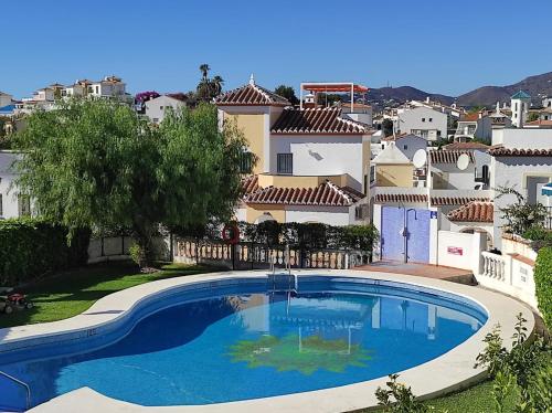 Stylish 4 bedroom Villa with private pool