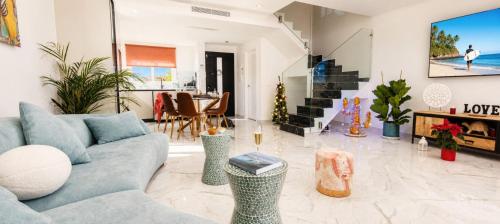 Alma Nomada Villa with Heated Pool & Solarium & BBQ & Chillout Ideal for families