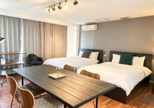 MGI Shinsaibashi Lift Design Apartment