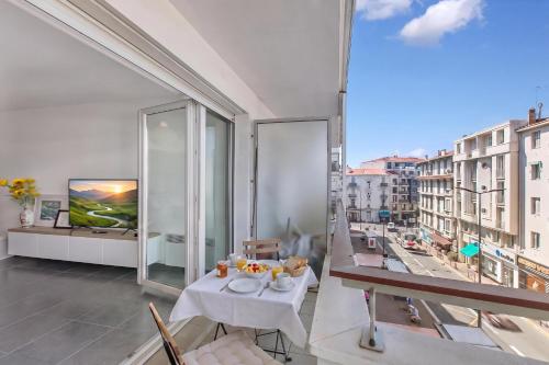 Le Plaza Antibes - Happy Rentals