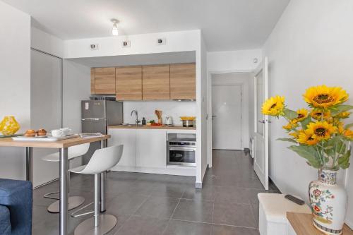 Le Plaza Antibes - Happy Rentals