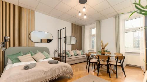 Monthly Rental - Central - 5min to Metro U1 and Danube