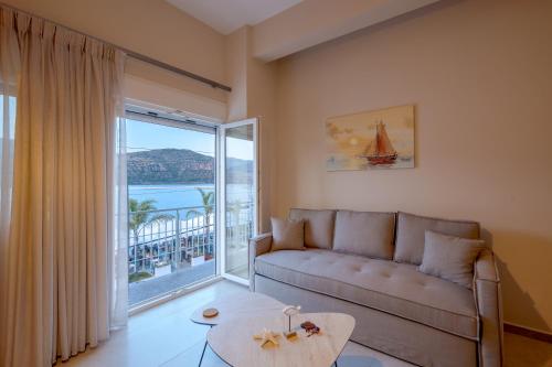Three Waves Apartments