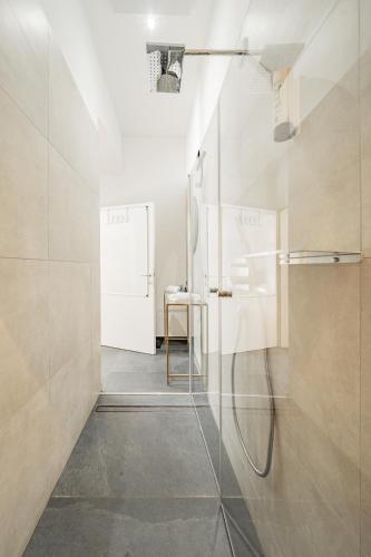 Classy Premium Apartment with Free Parking