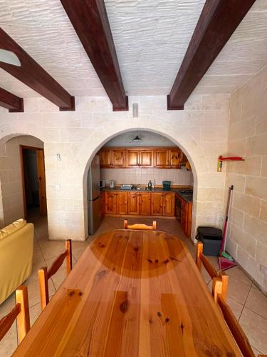 Gallery image of Tan-Nawrat Farmhouse in Għarb