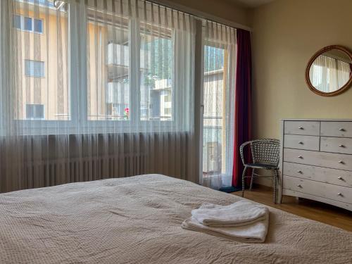 Casa Varesi, 5 Stock by HolAp SA