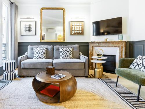 LivinParis - Luxury AC 3 Bedrooms Opera II