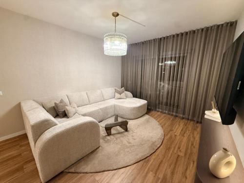 Modern apartment in Valle Romano with pool