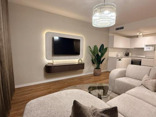 Modern apartment in Valle Romano with pool