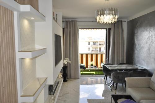 Emotion Vip Apartment