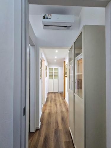 PIANELL56 Apartment