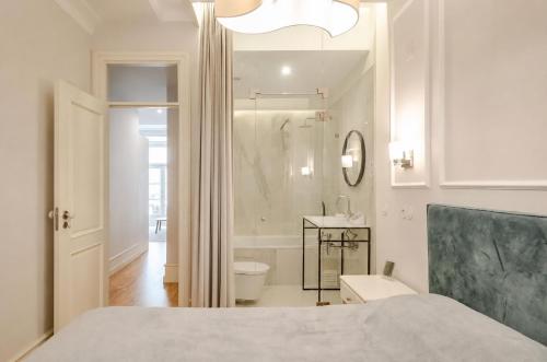 WHome Prime Baixa Location Shops, Dining & Attractions