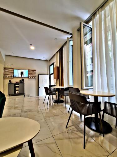 MONZA Athens Boutique Apartments
