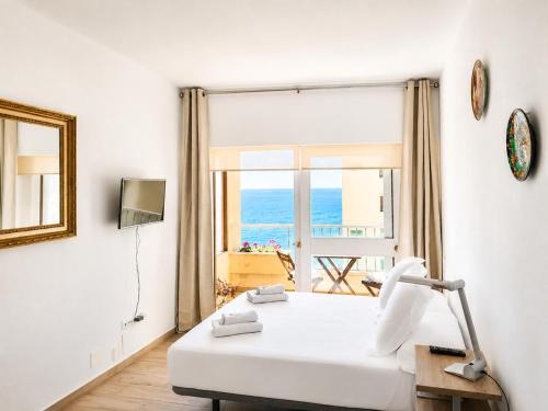 The Suite Marbella Oceanfront Studio EaW Homes