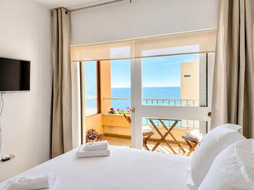The Suite Marbella Oceanfront Studio EaW Homes