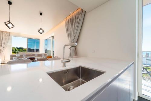 Oceanfront Luxury Apt in Algarve Breathtaking View