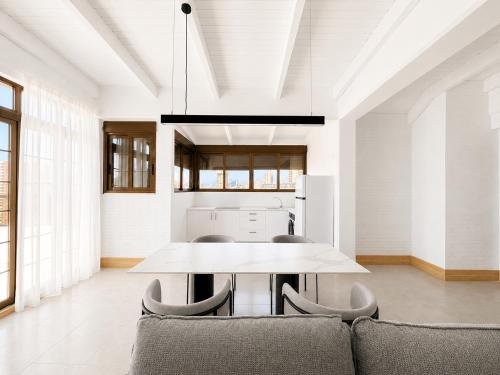 San Diego Apartments By Mc
